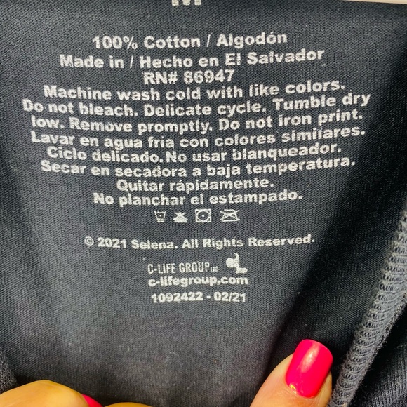 NWOT Selena Quintanilla Black Andy Warhol Style Graphic T-Shirt Medium - Picture 5 of 9